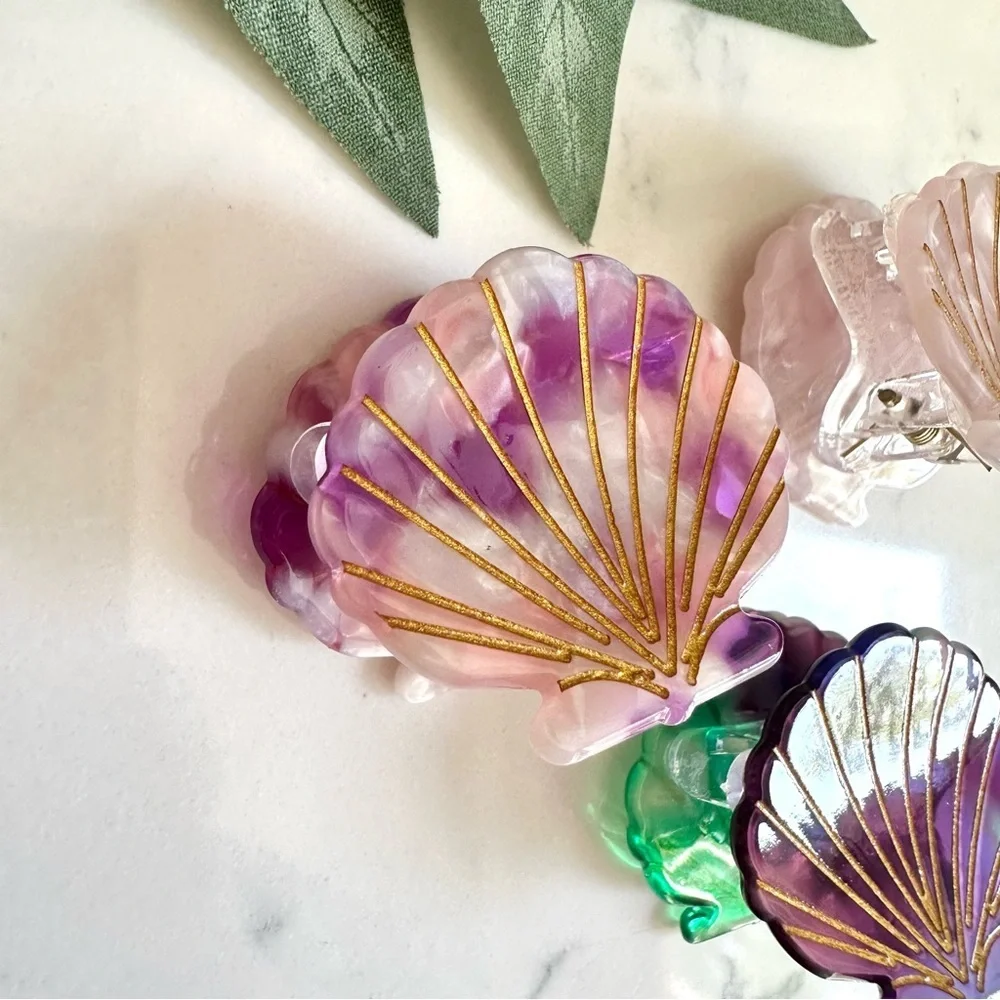 3/$22🩶 Seashell Claw Clip Trio Shell Iridescent Mermaid Hair Accessory Acrylic